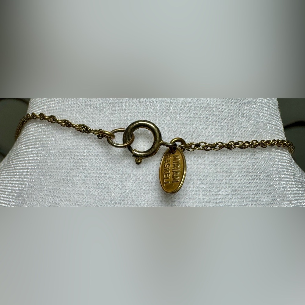 RARE!! Miriam Haskell Gold-tone Necklace with Gold-tone Twisted Barrel Beads - Picture 5 of 11
